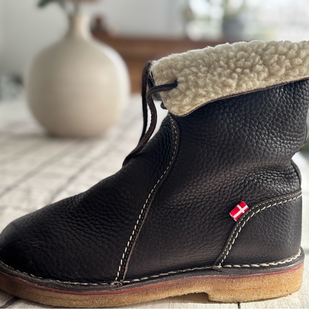Duck Feet Boots size 42